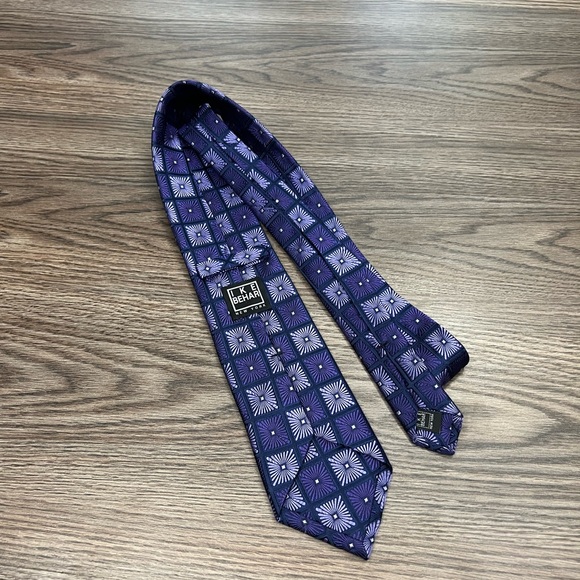 Ike Behar Navy, Purple & Lavender Pattern Silk Tie - Picture 2 of 4